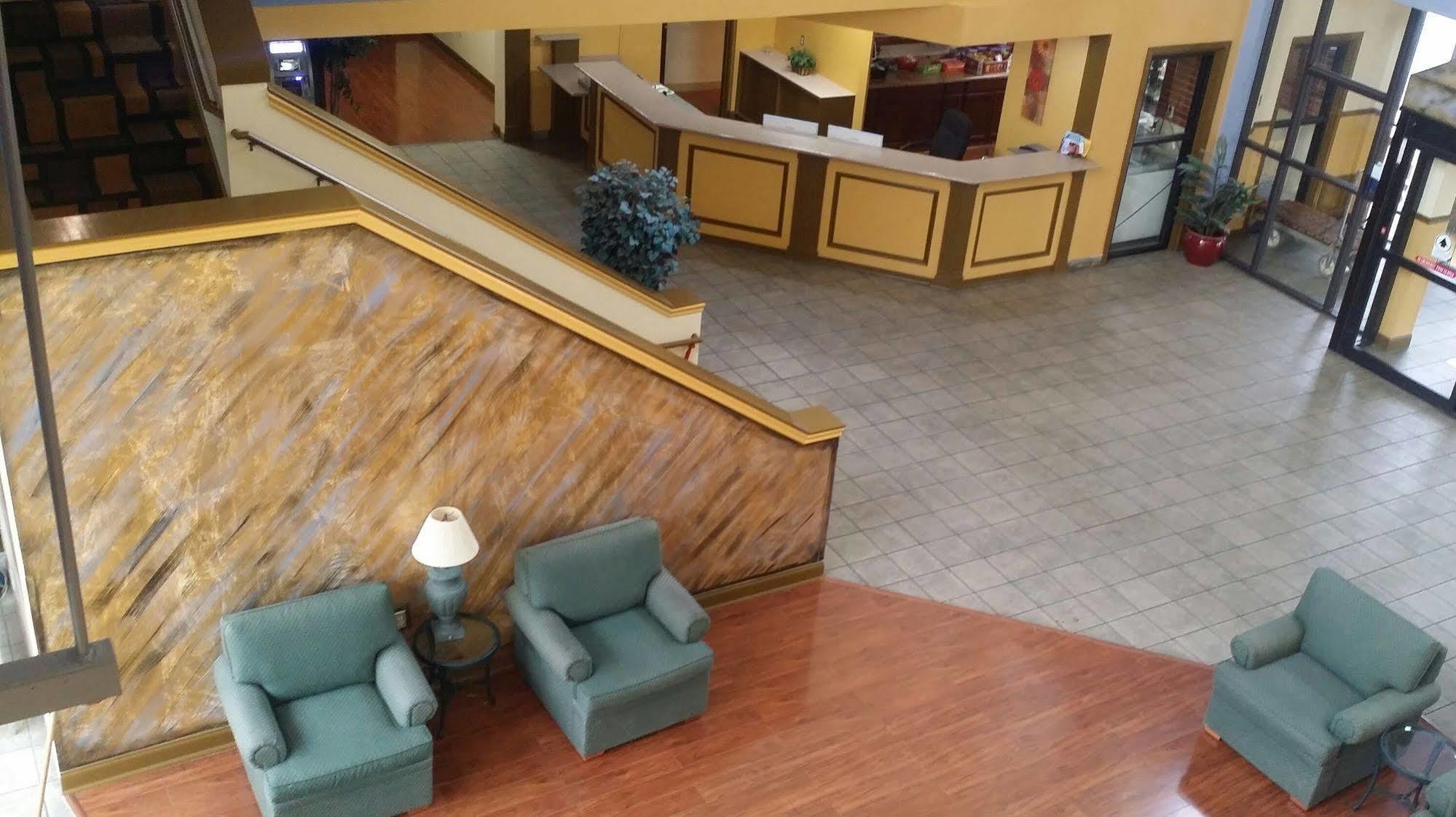 Oyo Hotel Tulsa I-44 Midtown Luaran gambar
